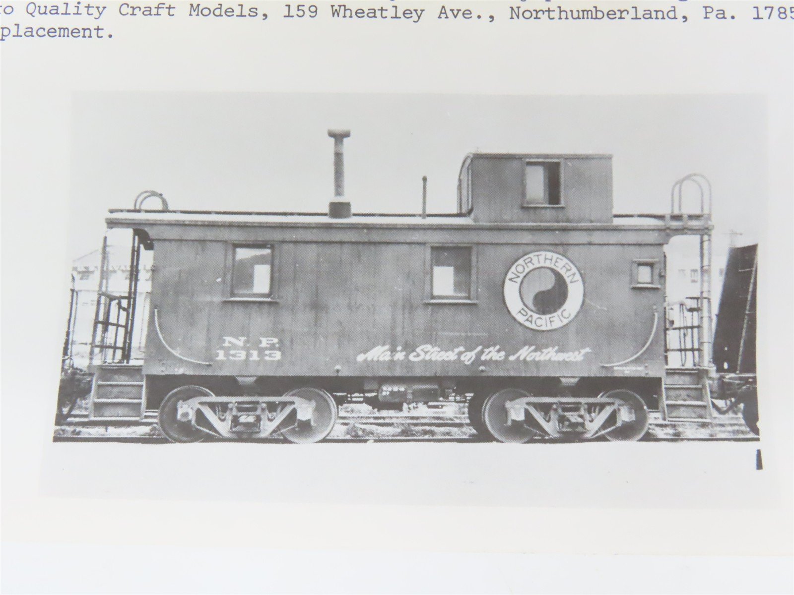 HO Scale Ambroid Kit H-13 NP Northern Pacific Railway Caboose