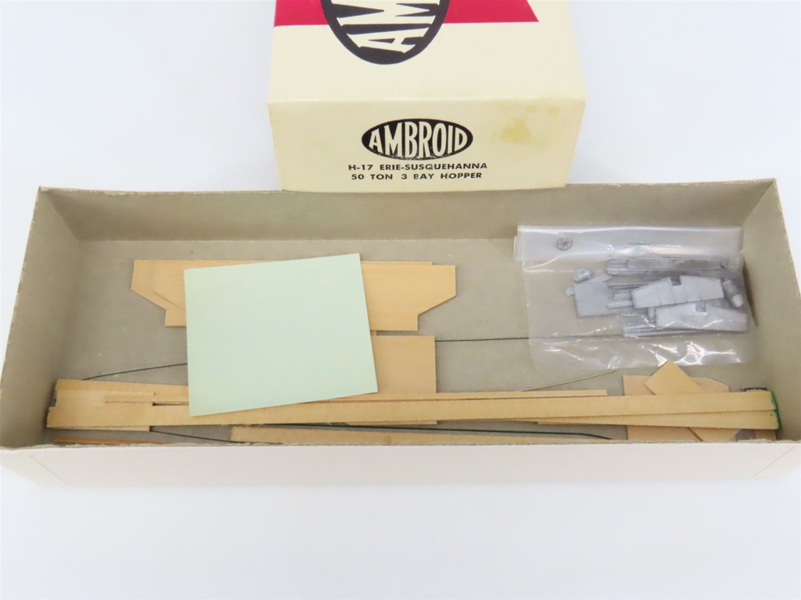 HO Scale Ambroid Kit H-17 ERIE-Susquehanna 50-Ton 3-Bay Hopper