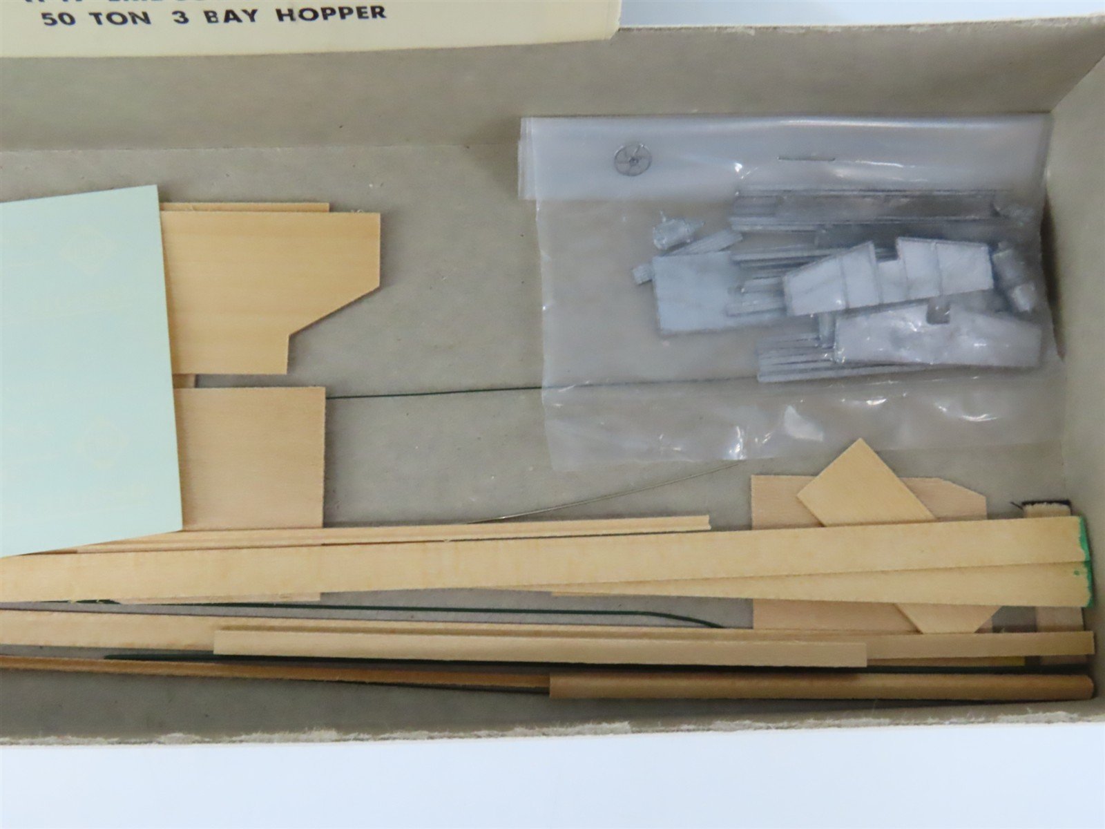 HO Scale Ambroid Kit H-17 ERIE-Susquehanna 50-Ton 3-Bay Hopper