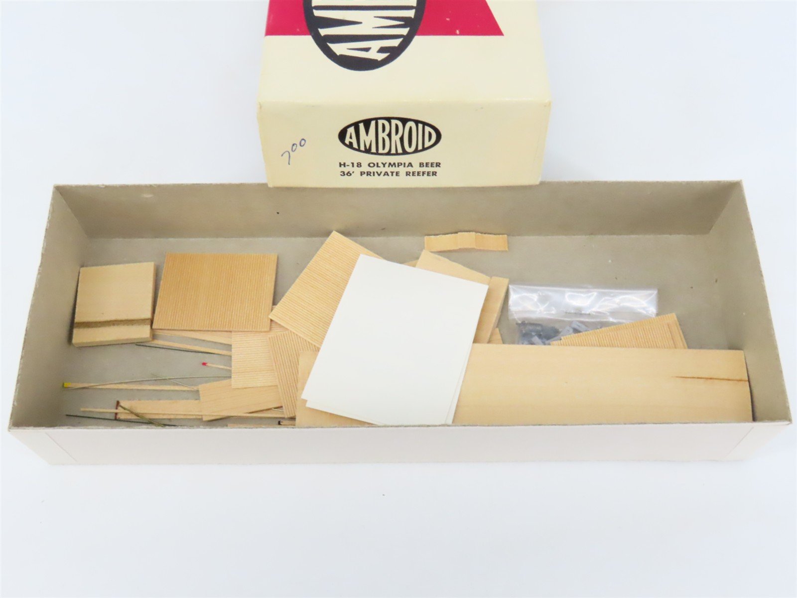 HO Scale Ambroid Kit H-18 NADX Olympia Beer 36' Private Reefer #5109