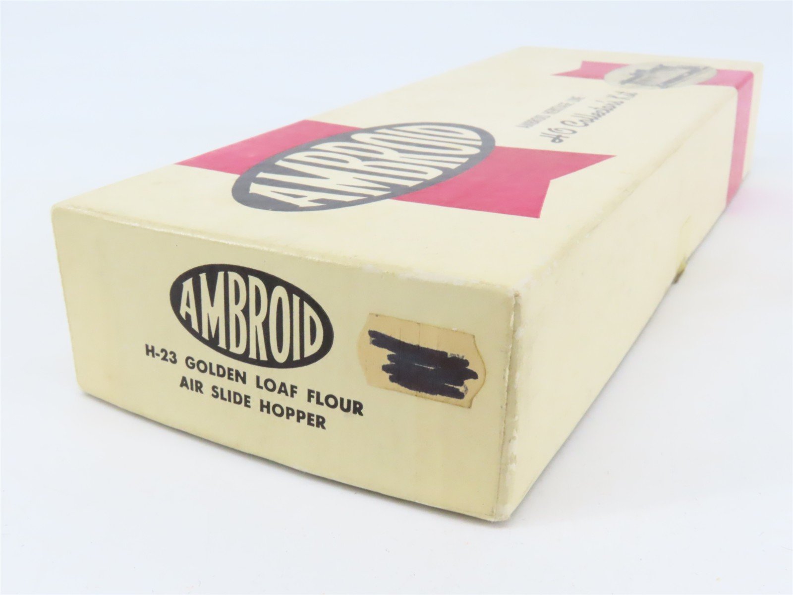 HO Scale Ambroid Kit H-23 GACX Golden Loaf Flour Air Slide Hopper #44491