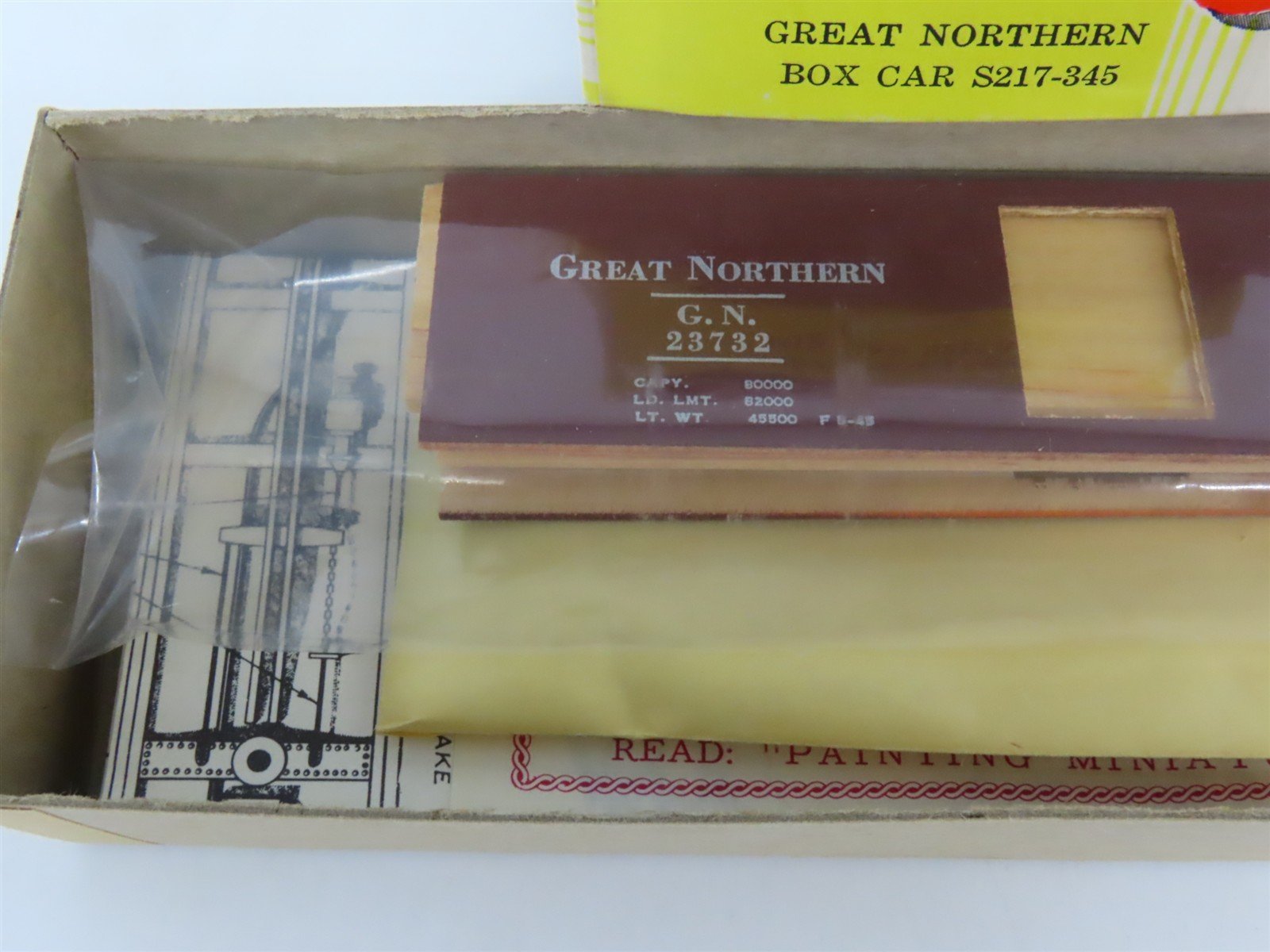 HO Scale Silver Streak Kit S217-345 GN Great Northern Single Door Box Car #23732