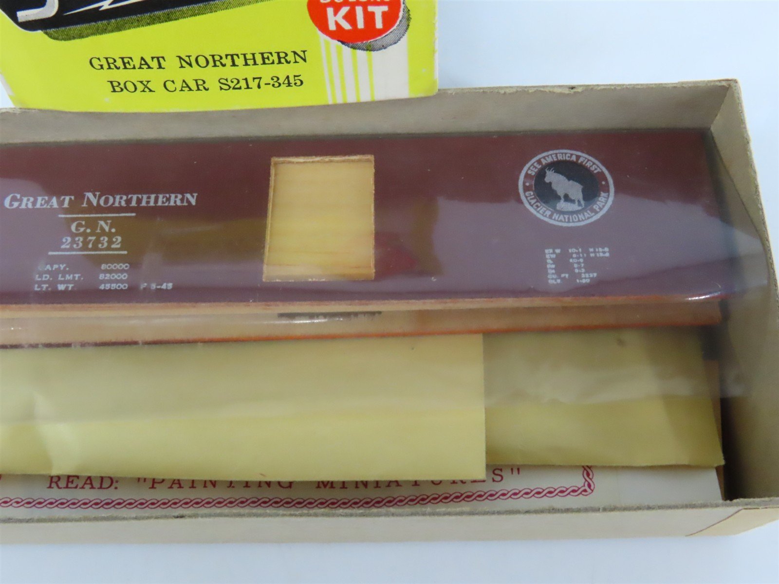 HO Scale Silver Streak Kit S217-345 GN Great Northern Single Door Box Car #23732