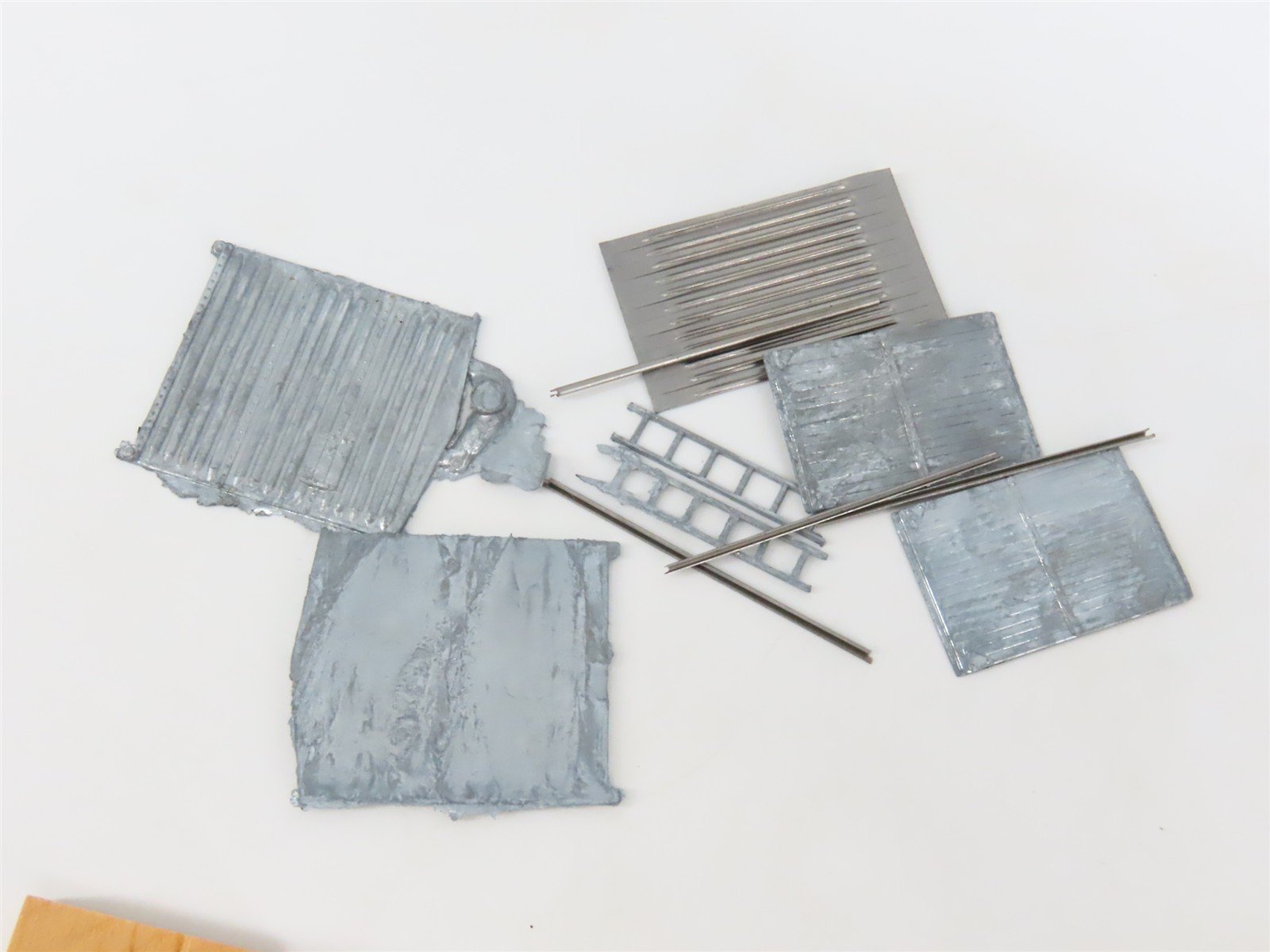 HO Scale Silver Streak Kit S217-345 GN Great Northern Single Door Box Car #23732