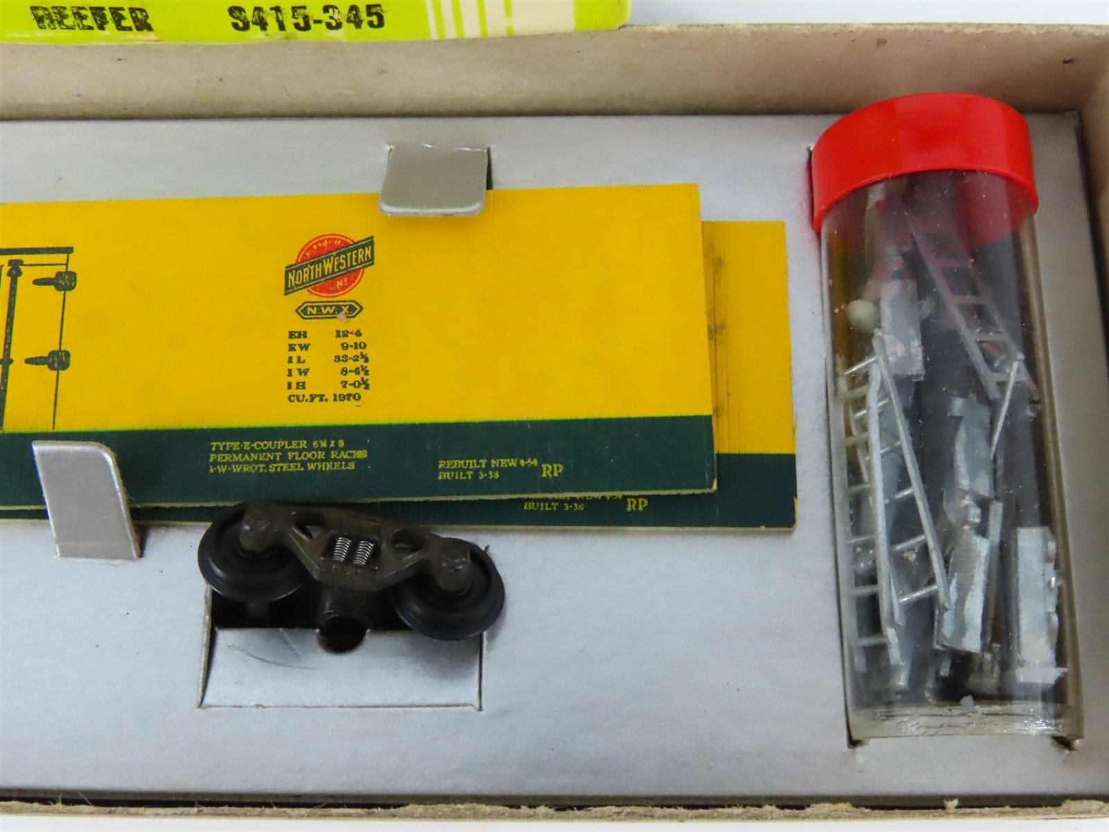 HO Scale Silver Streak Kit S415-345 NWX North Western Mechanical Reefer #3953