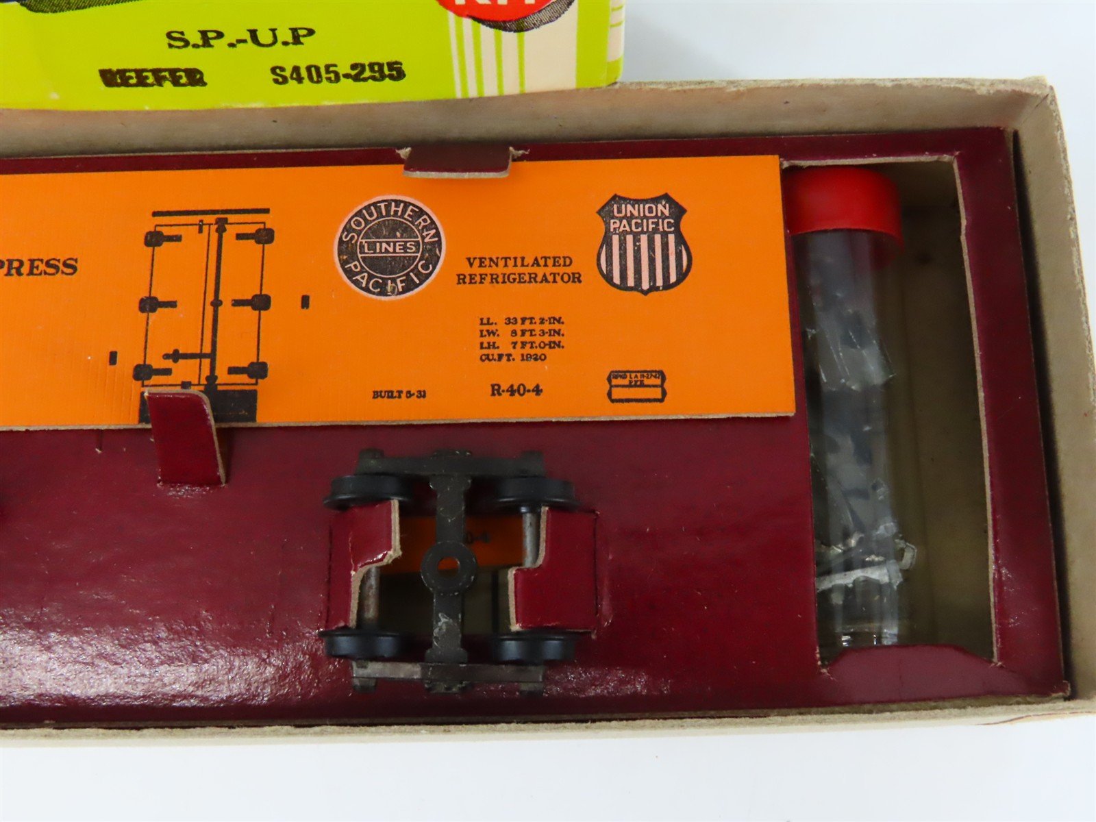 HO Silver Streak Kit S405-295 SP UP PFE Pacific Fruit Express Reefer #71117
