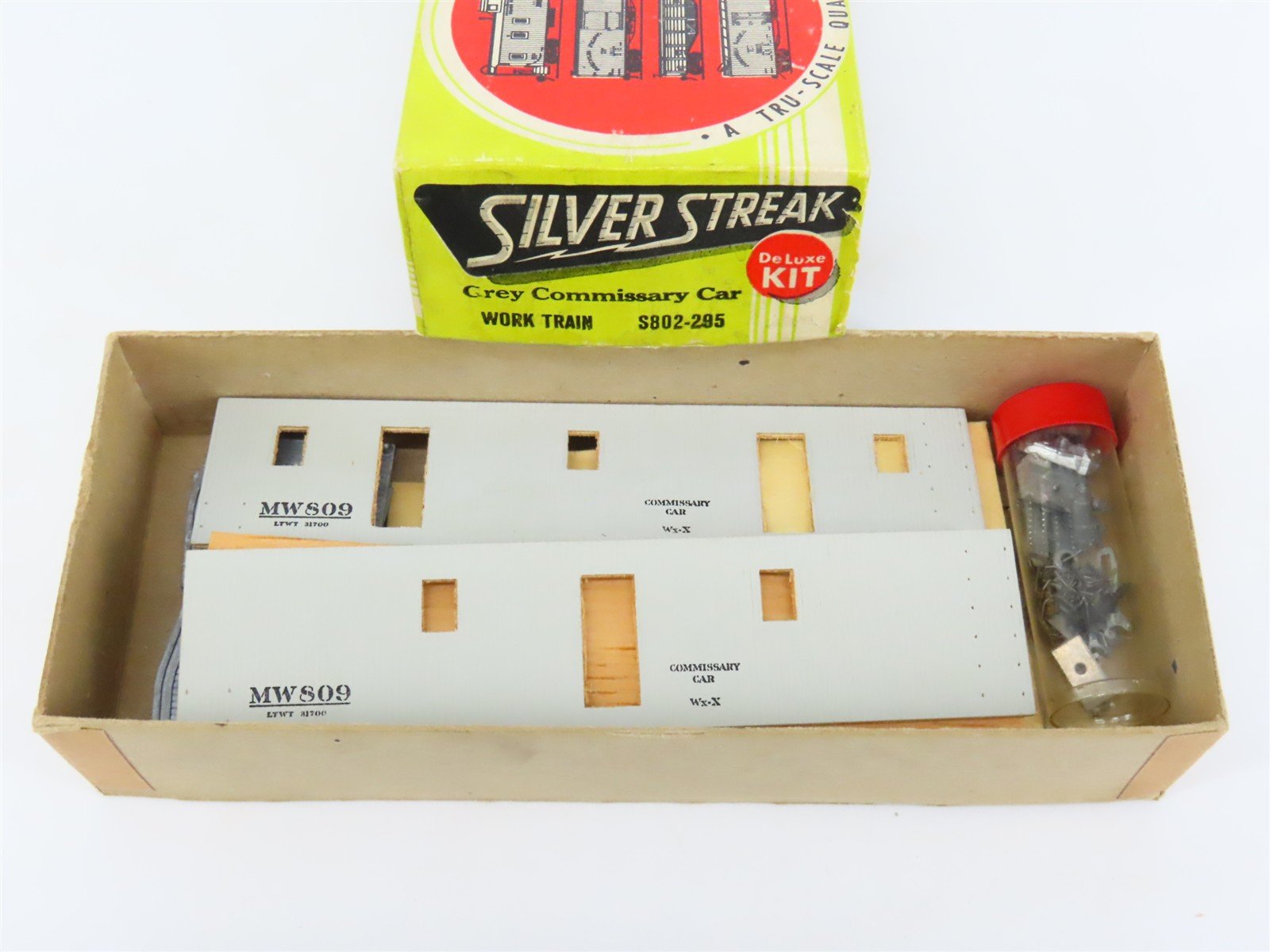 HO Scale Silver Streak Kit S802-295 MW Maintenance of Way Commissary Car #809