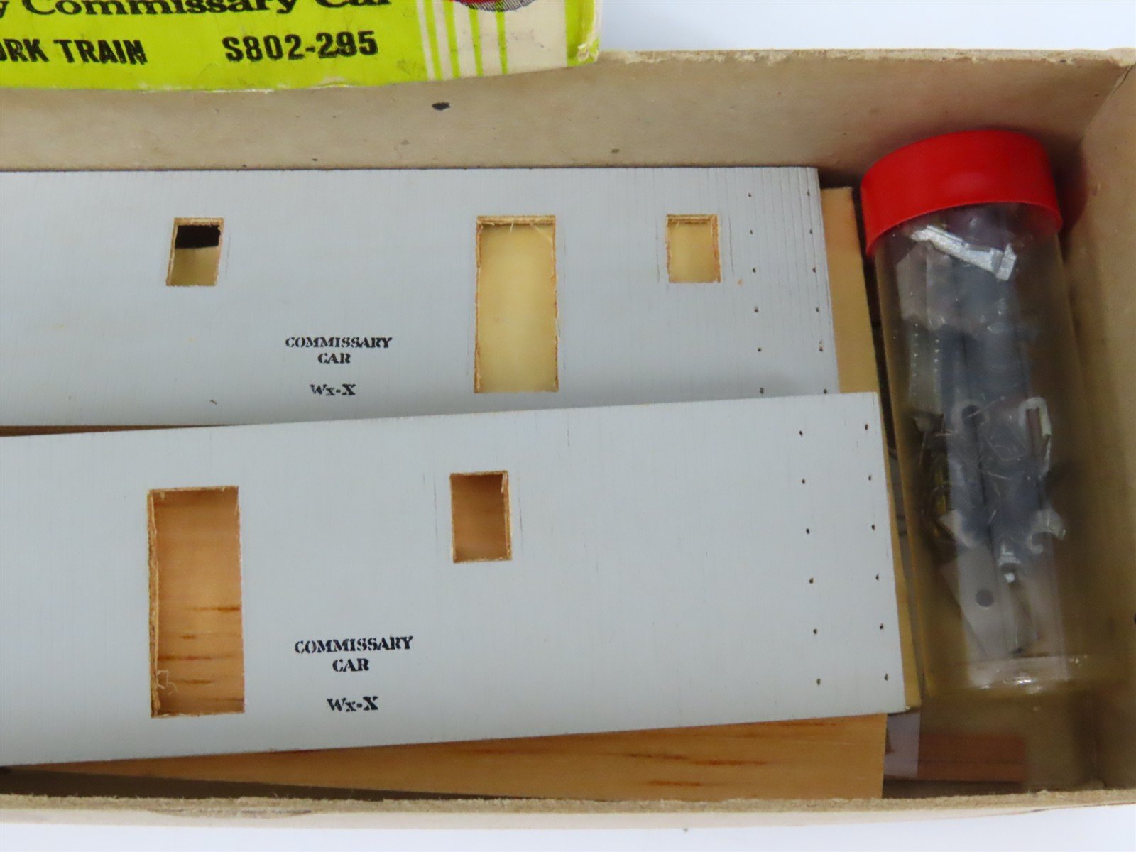 HO Scale Silver Streak Kit S802-295 MW Maintenance of Way Commissary Car #809