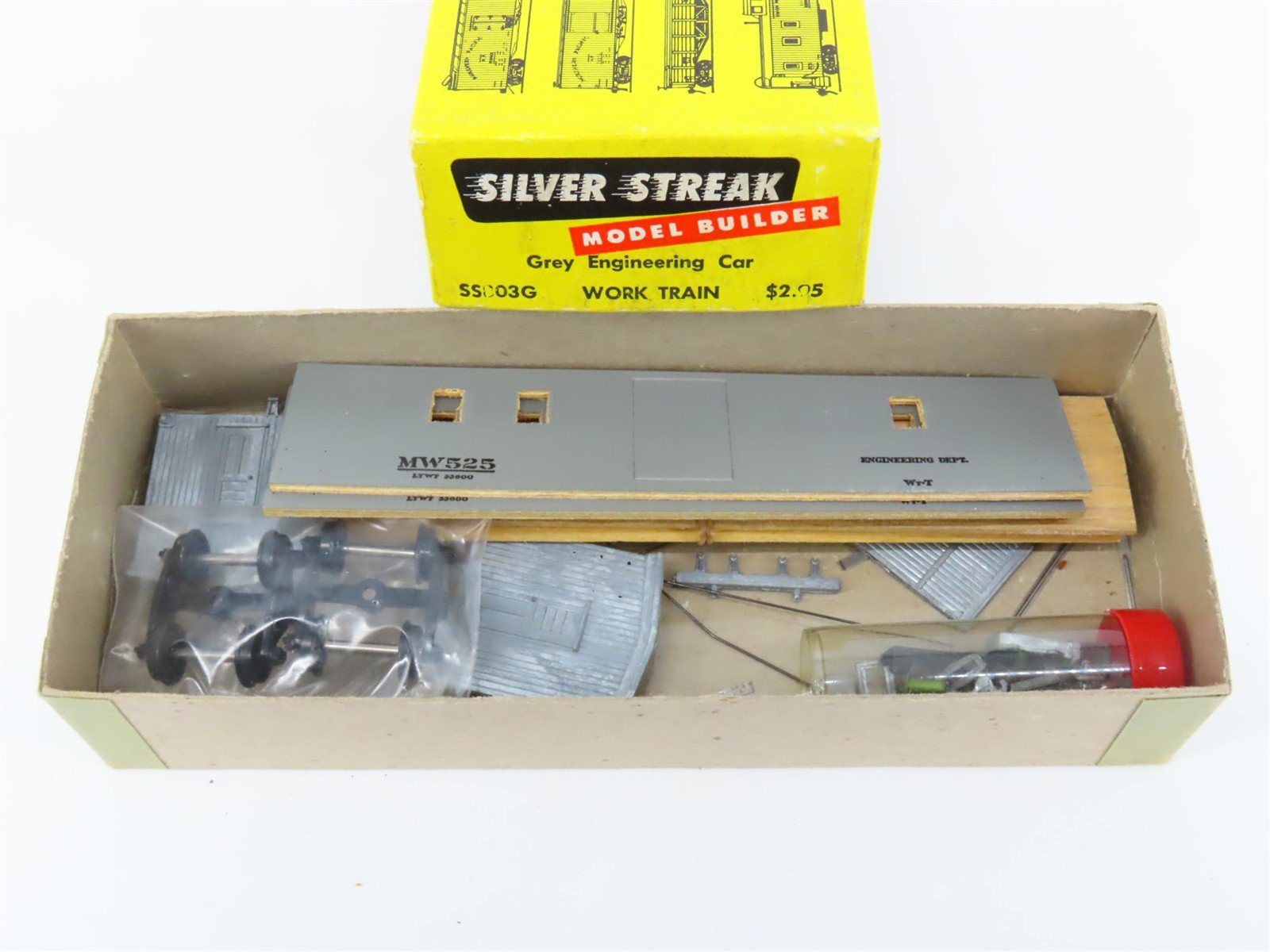 HO Scale Silver Streak Kit SS803G MW Maintenance of Way Engineering Car #525