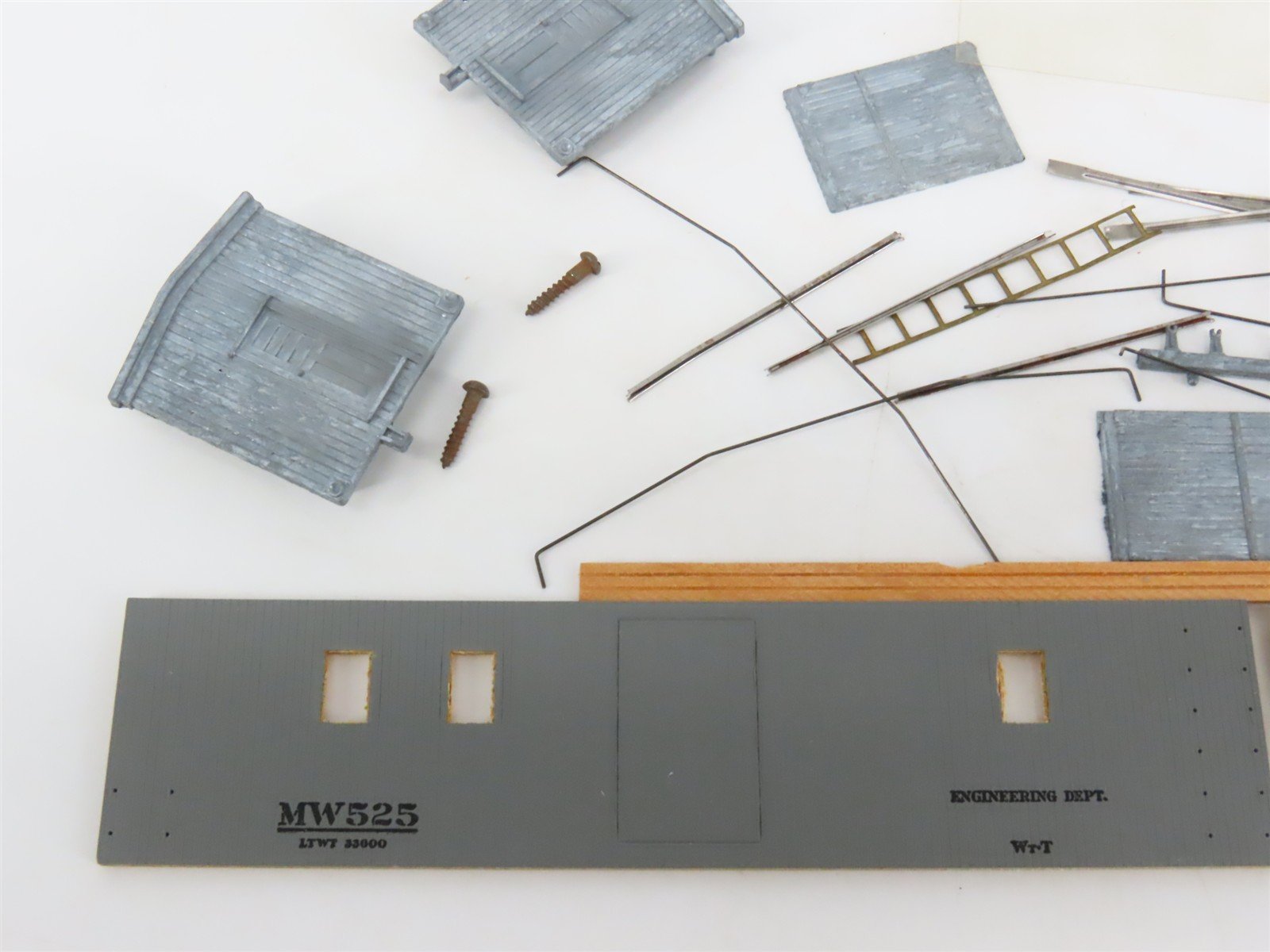 HO Scale Silver Streak Kit SS803G MW Maintenance of Way Engineering Car #525
