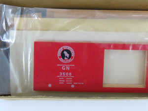 HO Scale Silver Streak Kit S303-345 GN Great Northern Billboard Box Car #3506