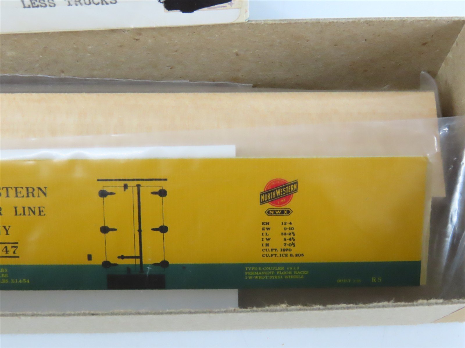 HO Silver Streak Kit 929-428 NWX North Western Refrigerator Line Reefer #4247