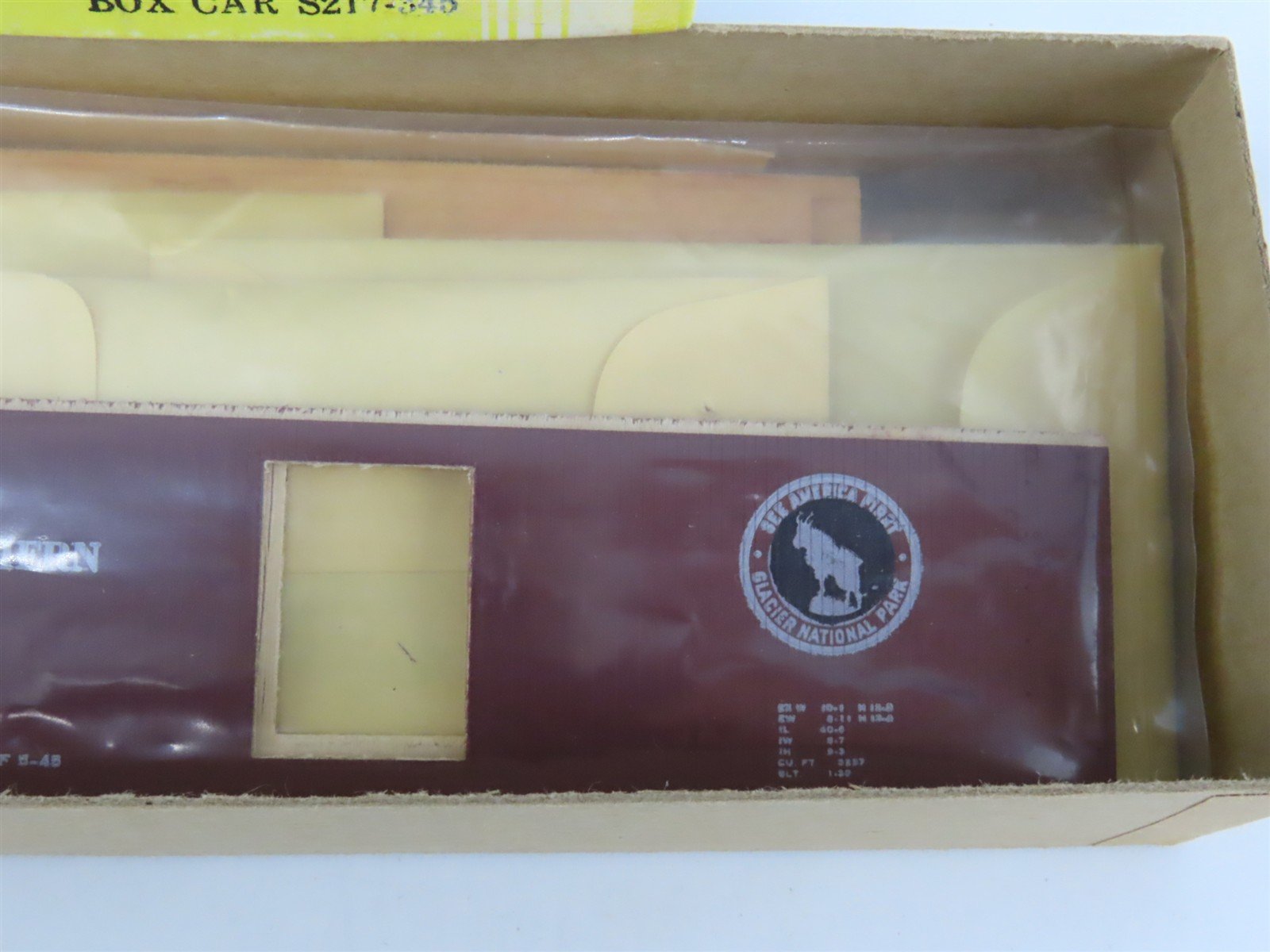 HO Scale Silver Streak Kit S217-345 GN Great Northern Railway Box Car #23732