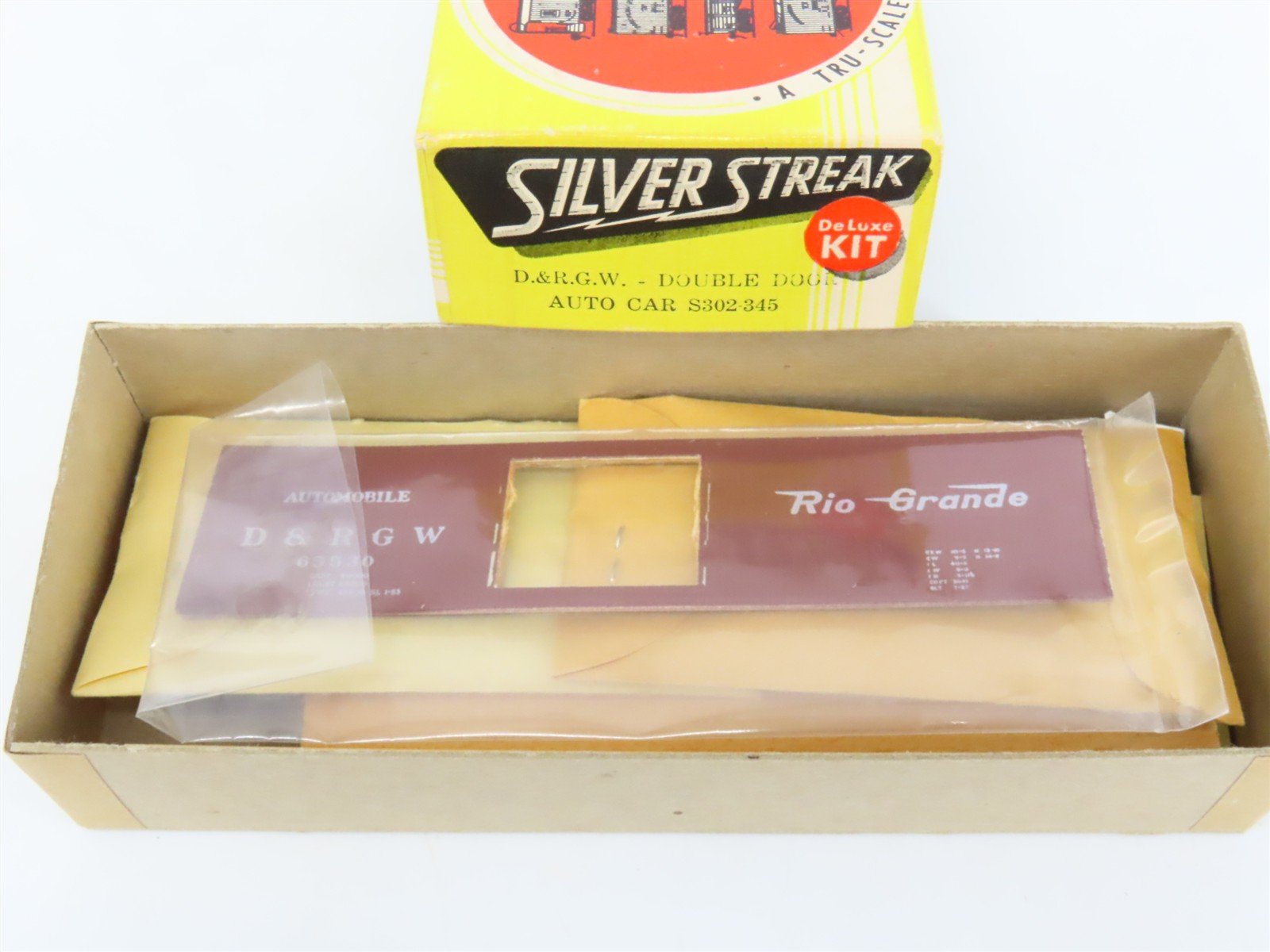 HO Scale Silver Streak Kit S302-345 D&RGW Rio Grande Automobile Box Car #65530