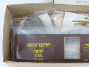HO Scale Silver Streak Kit 252 UP Union Pacific Streamliners Box Car #71991