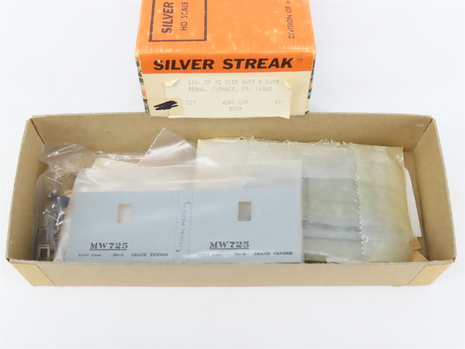 HO Scale Silver Streak Kit 327 MW Maintenance of Way Work Boom Car #725