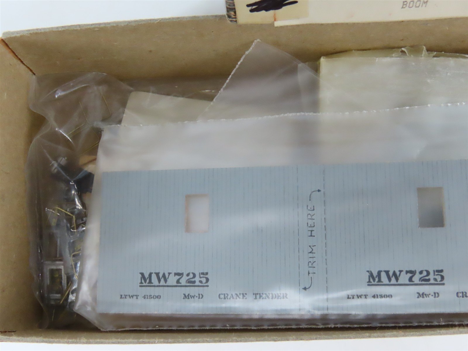 HO Scale Silver Streak Kit 327 MW Maintenance of Way Work Boom Car #725