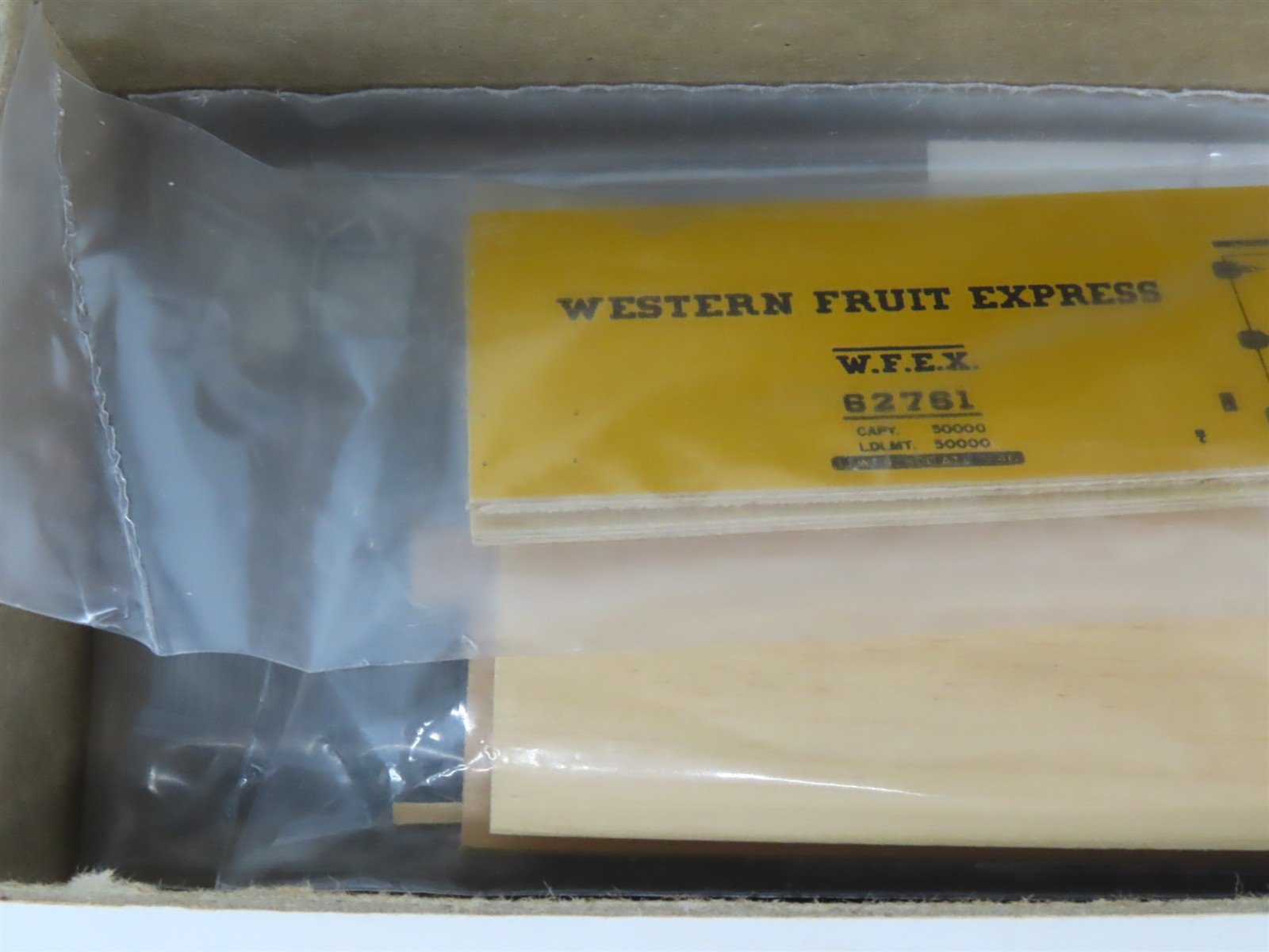 HO Scale Silver Streak Kit 929-701 WFEX Western Fruit Express Reefer #62761