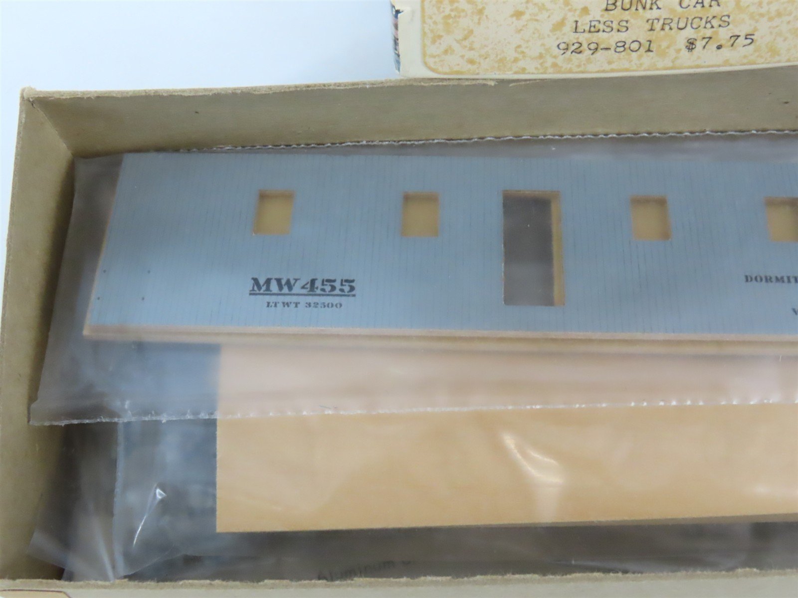 HO Scale Silver Streak Kit 929-801 MW Maintenance of Way Bunk Car #455