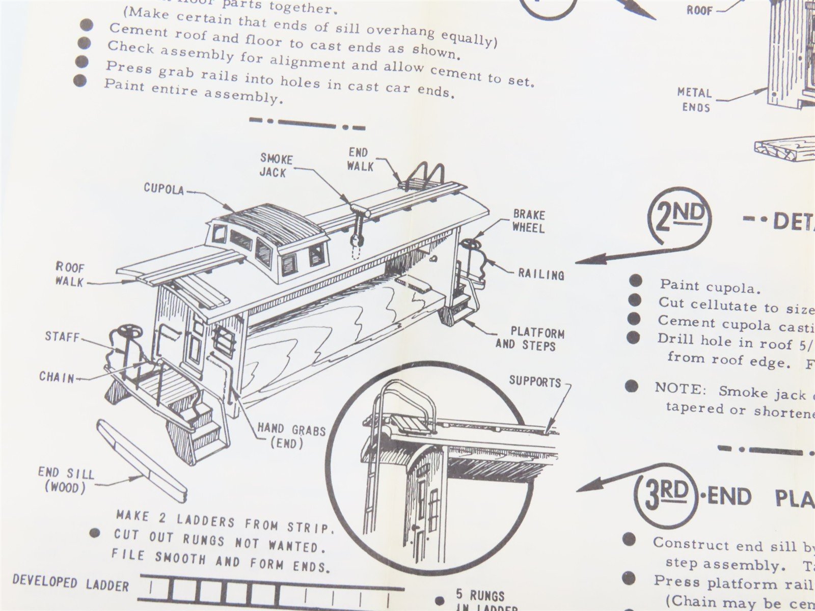 HO Scale Silver Streak Kit S116-425 SP Southern Pacific Bay Window Caboose #259
