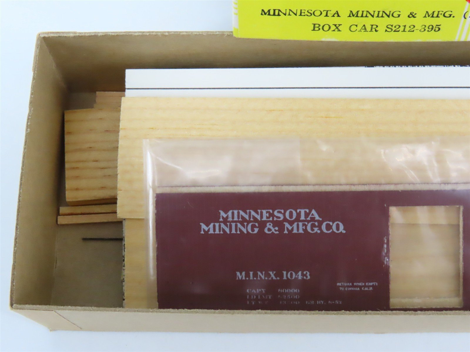 HO Silver Streak Kit S212-395 MINX Minnesota Mining & Manufacturing Box Car 1043