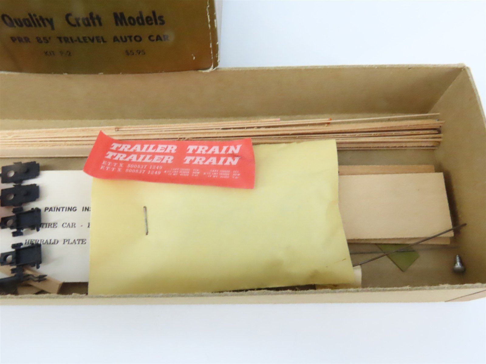 HO Quality Craft Models Kit P-2 ETTX PRR Pennsylvania 85' Tri-Level Auto Car