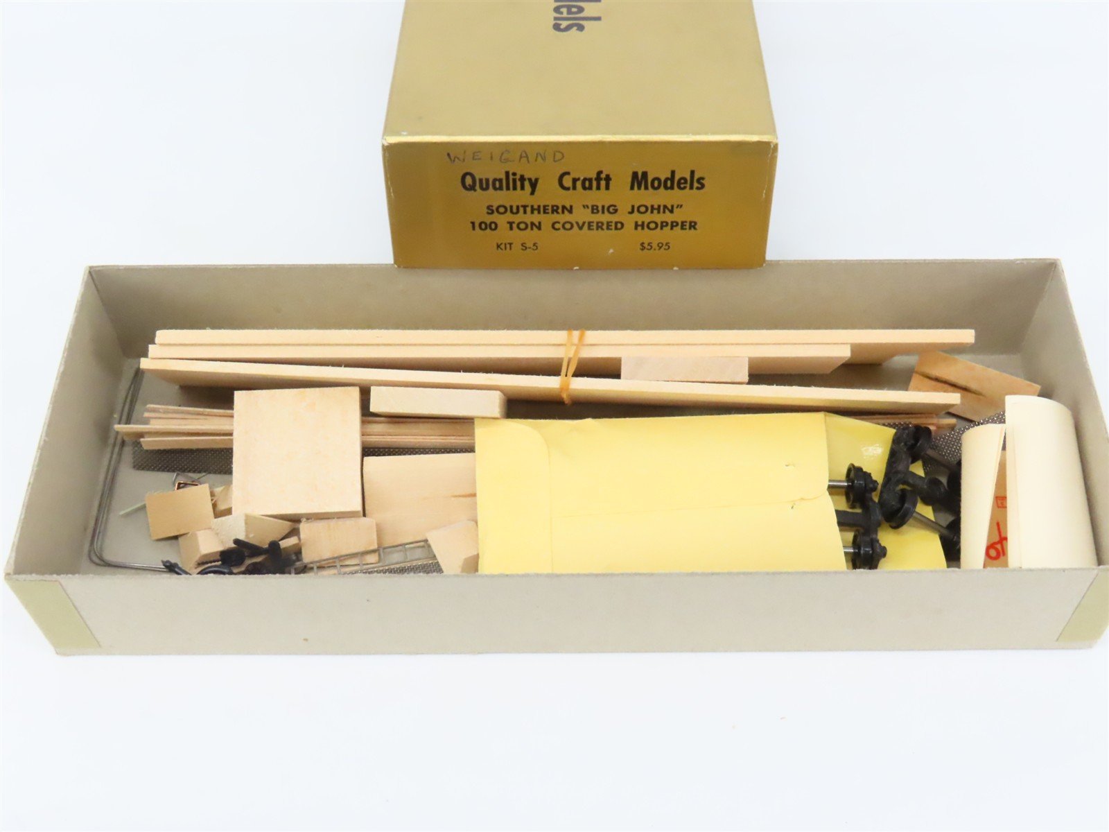 HO Scale Quality Craft Models Kit S-5 SOU Southern Big John Covered Hopper