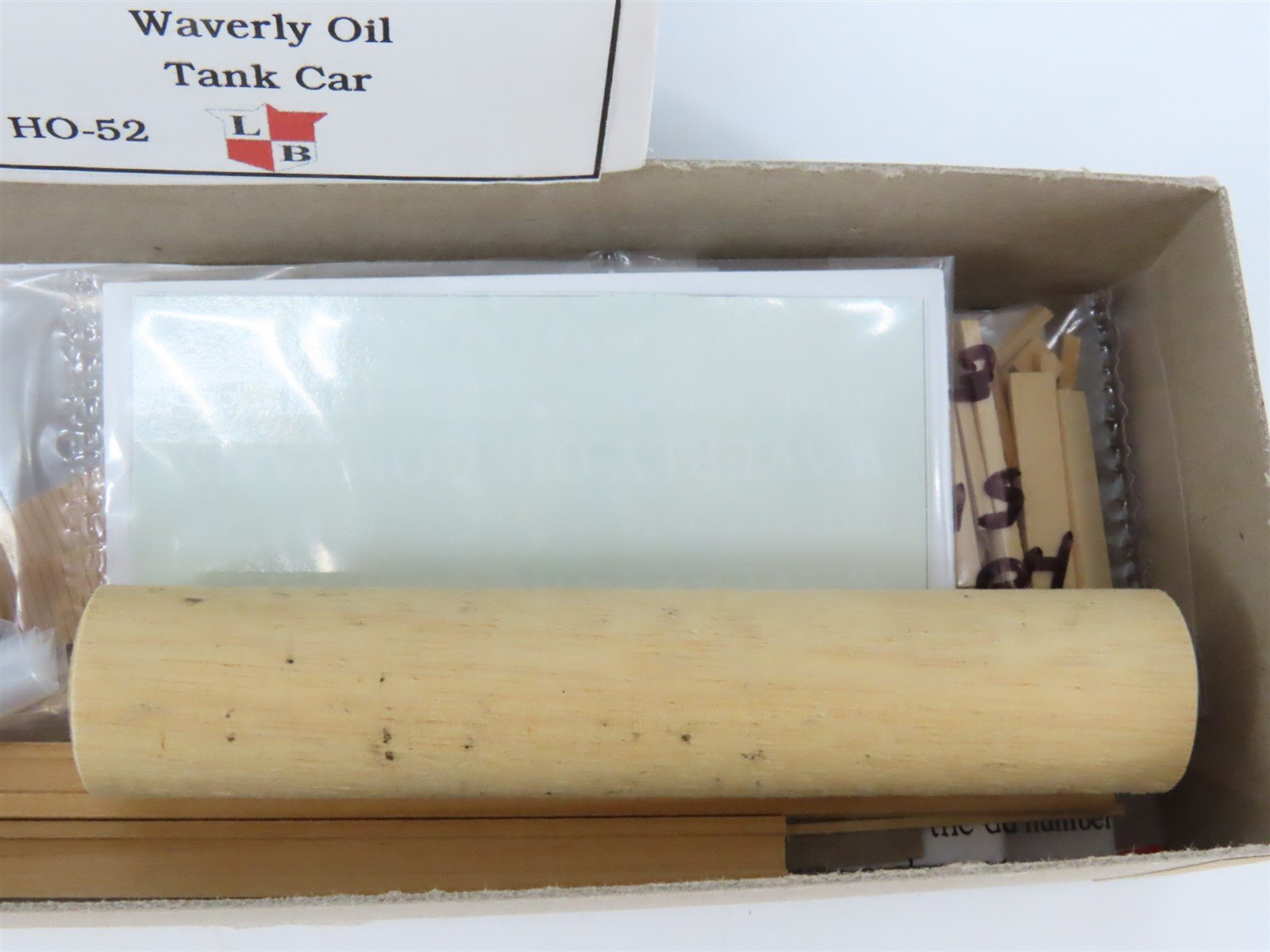 HO Scale La Belle Kit HO-52 WOCo Waverly Oil Company Tank Car #166