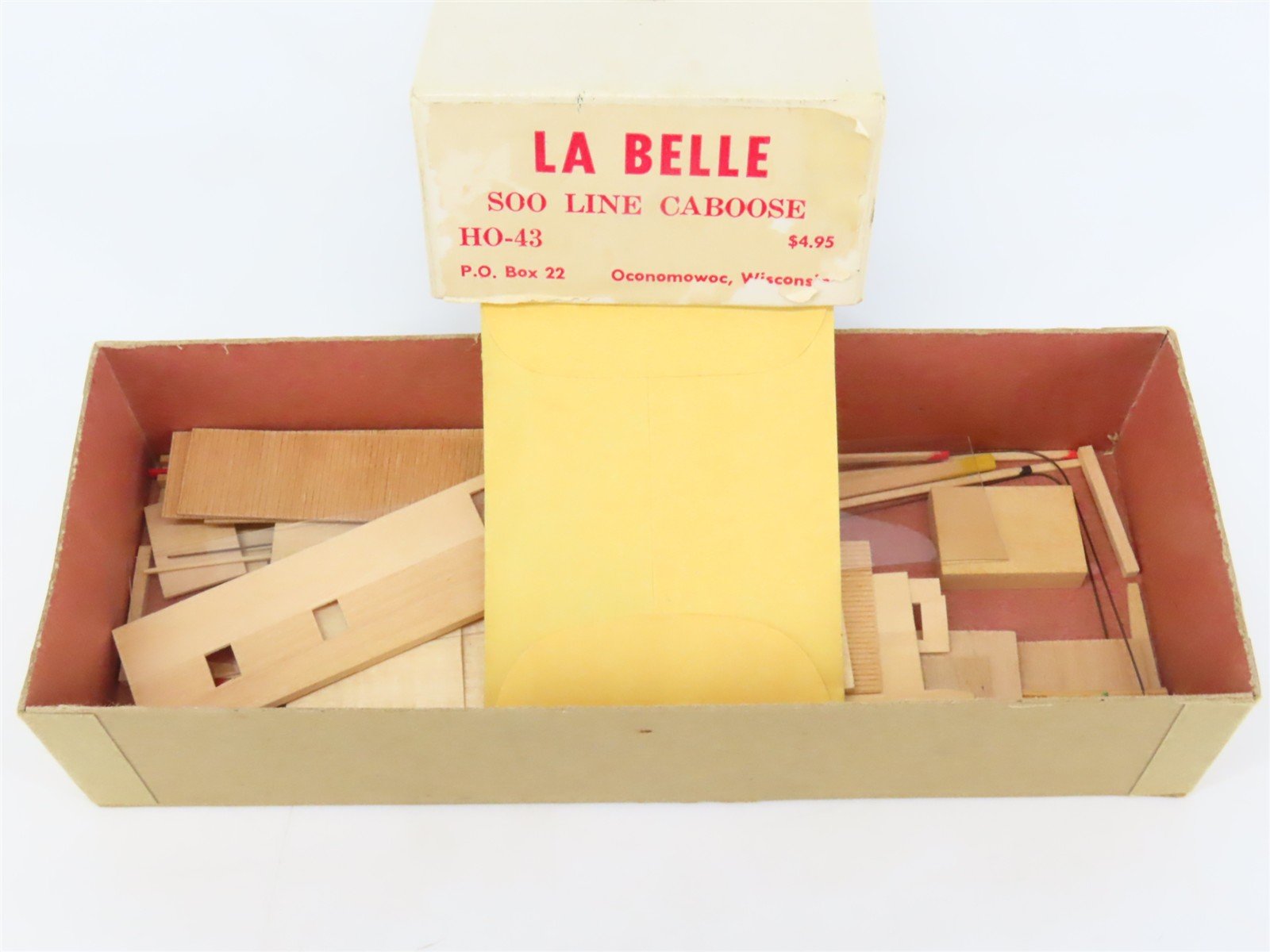 HO Scale La Belle Kit HO-43 SOO Line Caboose #105