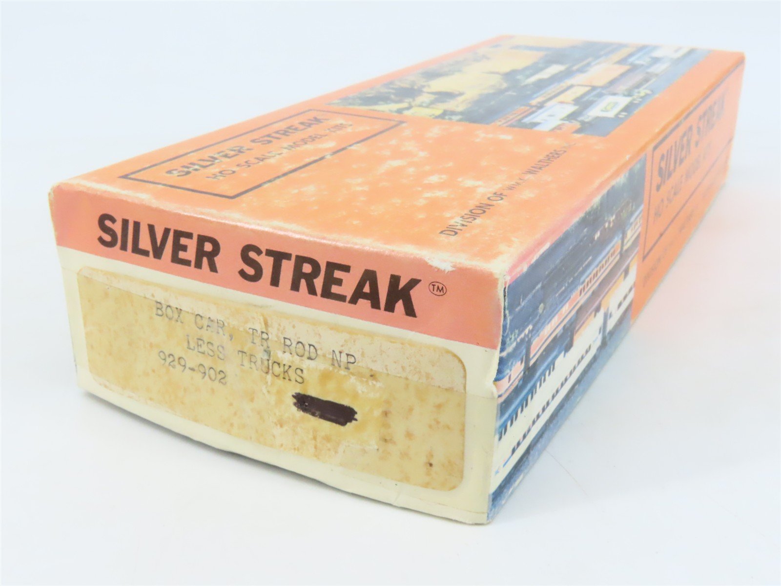 HO Scale Silver Streak Kit 929-902 NP Northern Pacific Railway Box Car #39278
