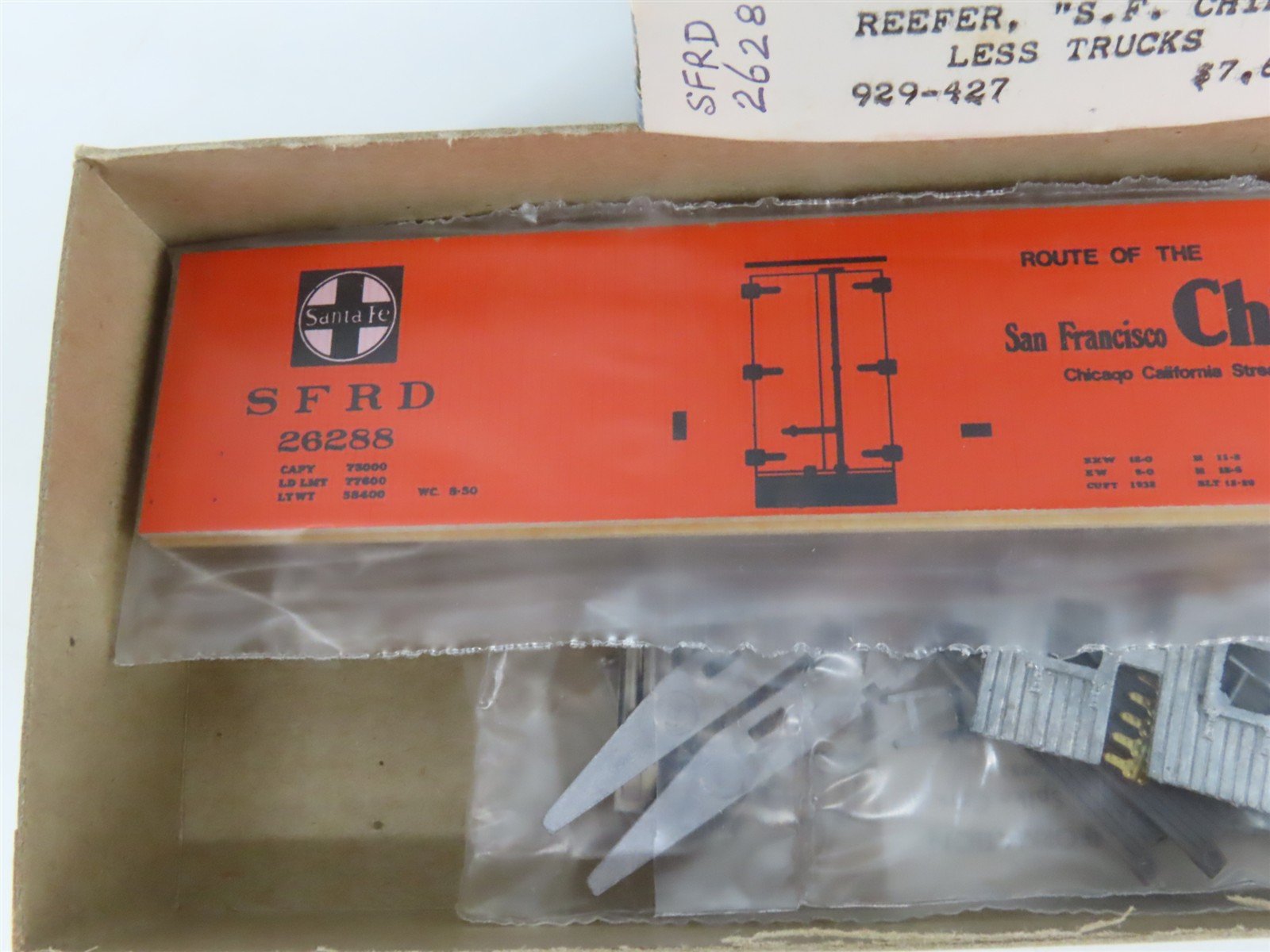 HO Scale Silver Streak Kit 929-427 SFRD Santa Fe Chief Reefer #26288