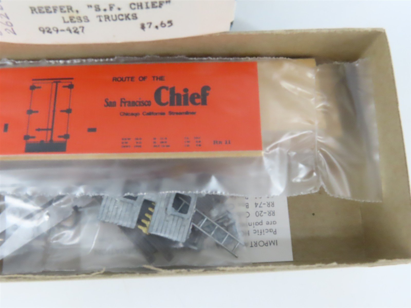 HO Scale Silver Streak Kit 929-427 SFRD Santa Fe Chief Reefer #26288