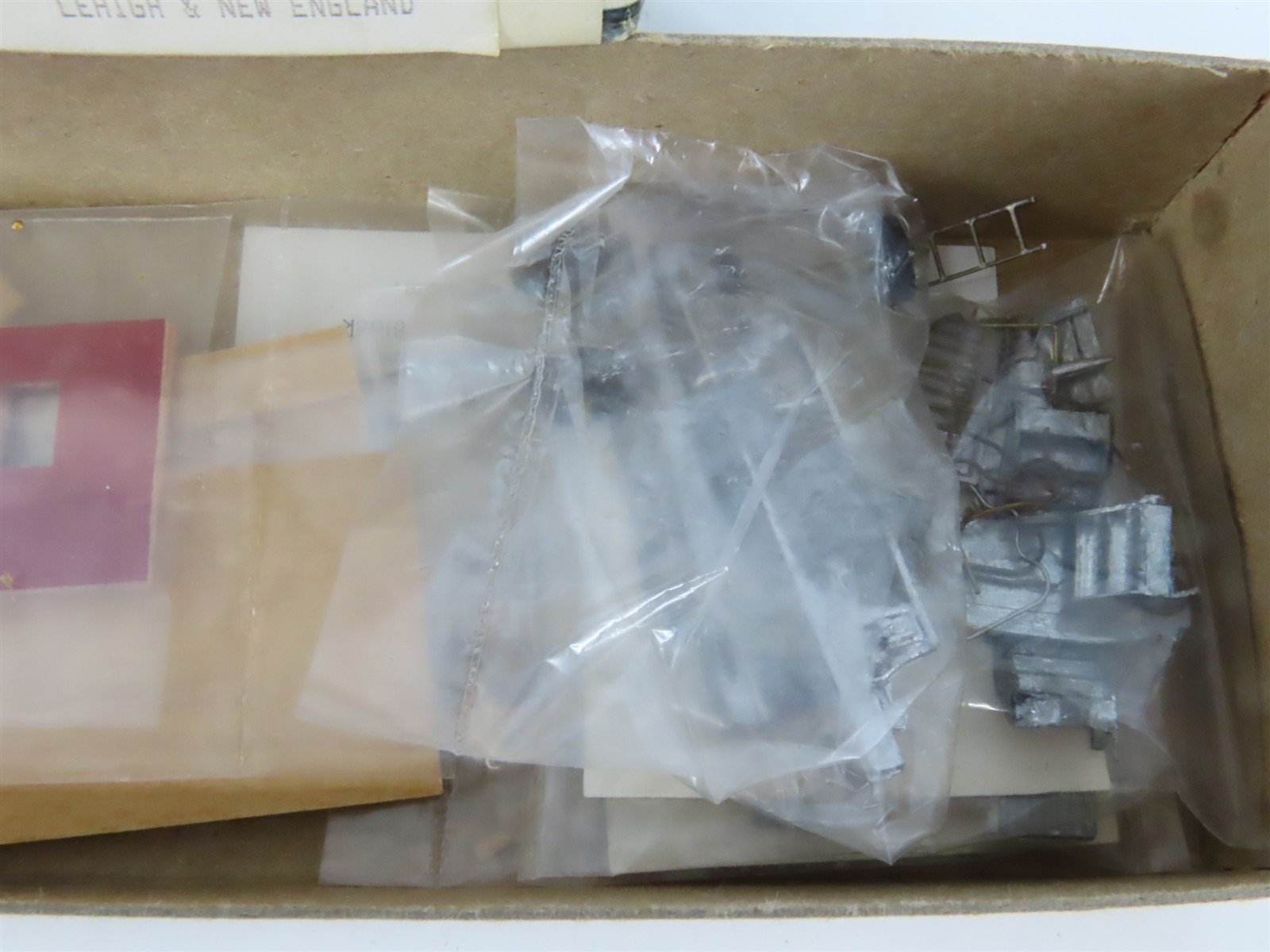 HO Scale Silver Streak Kit 138 LNE Lehigh & New England Railroad Caboose #511