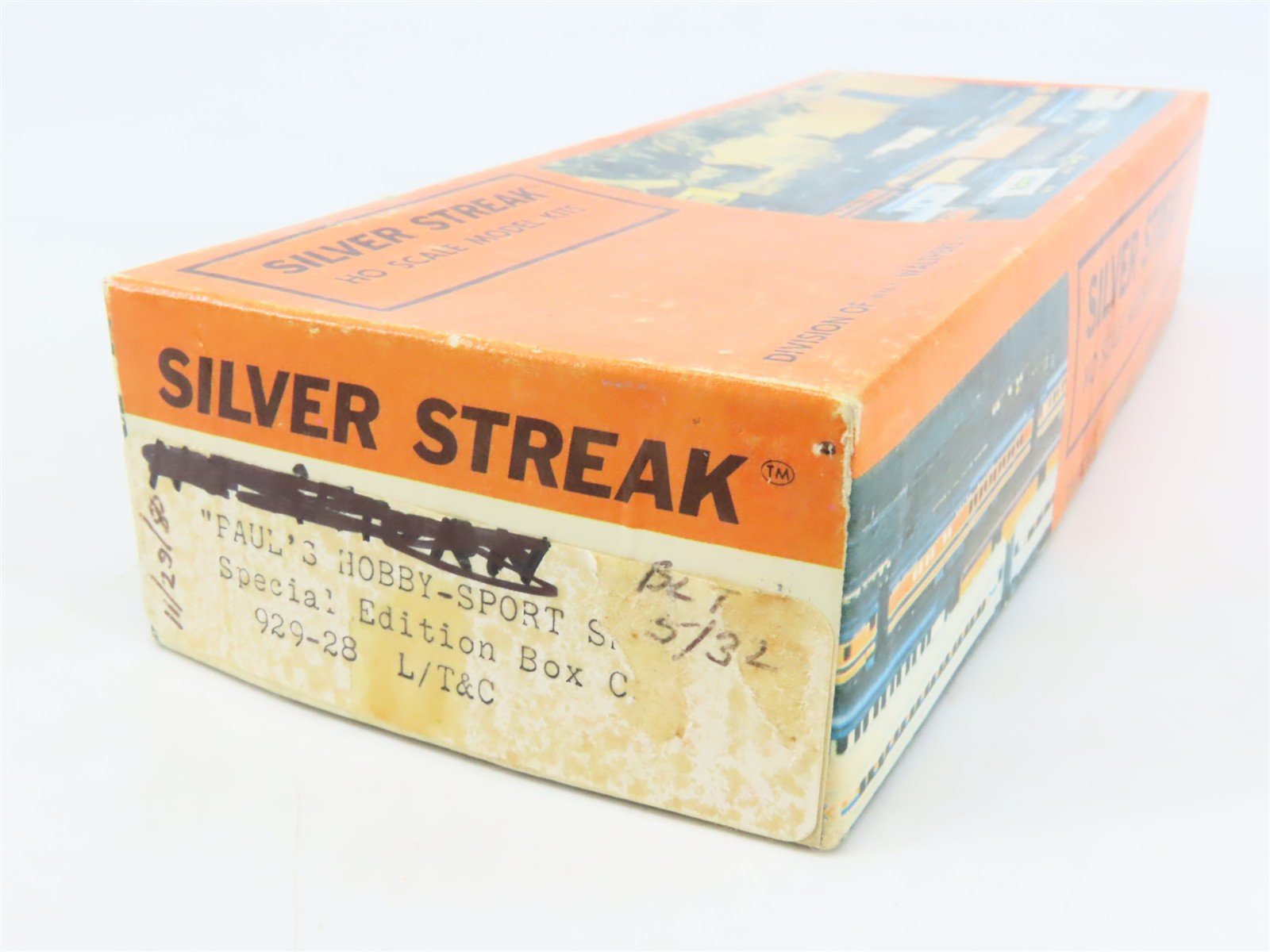 HO Scale Silver Streak Kit 929-28 WKWX Paul's Hobby-Sport Shop Box Car #5601