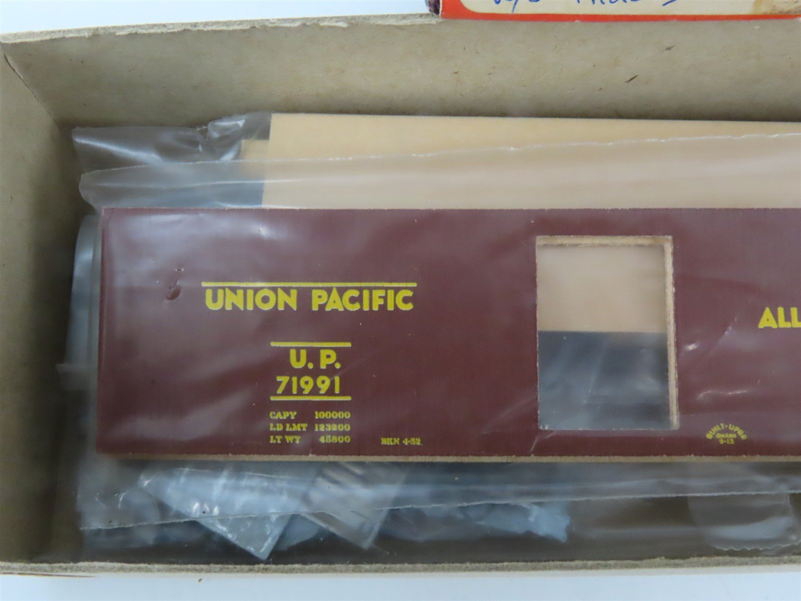 HO Scale Silver Streak Kit 929-201 UP Union Pacific Railroad Box Car #71991