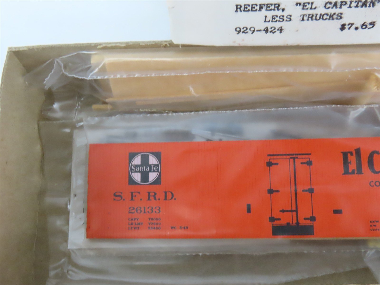 HO Scale Silver Streak Kit 929-424 SFRD Santa Fe El Capitan Reefer #26133