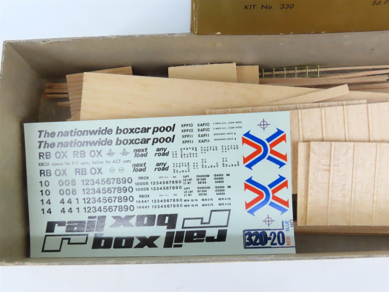 HO Scale Quality Craft Models Kit 330 RBOX Railbox Box Car