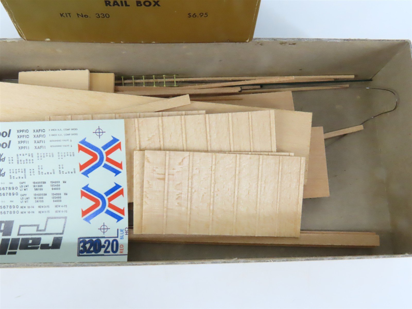 HO Scale Quality Craft Models Kit 330 RBOX Railbox Box Car