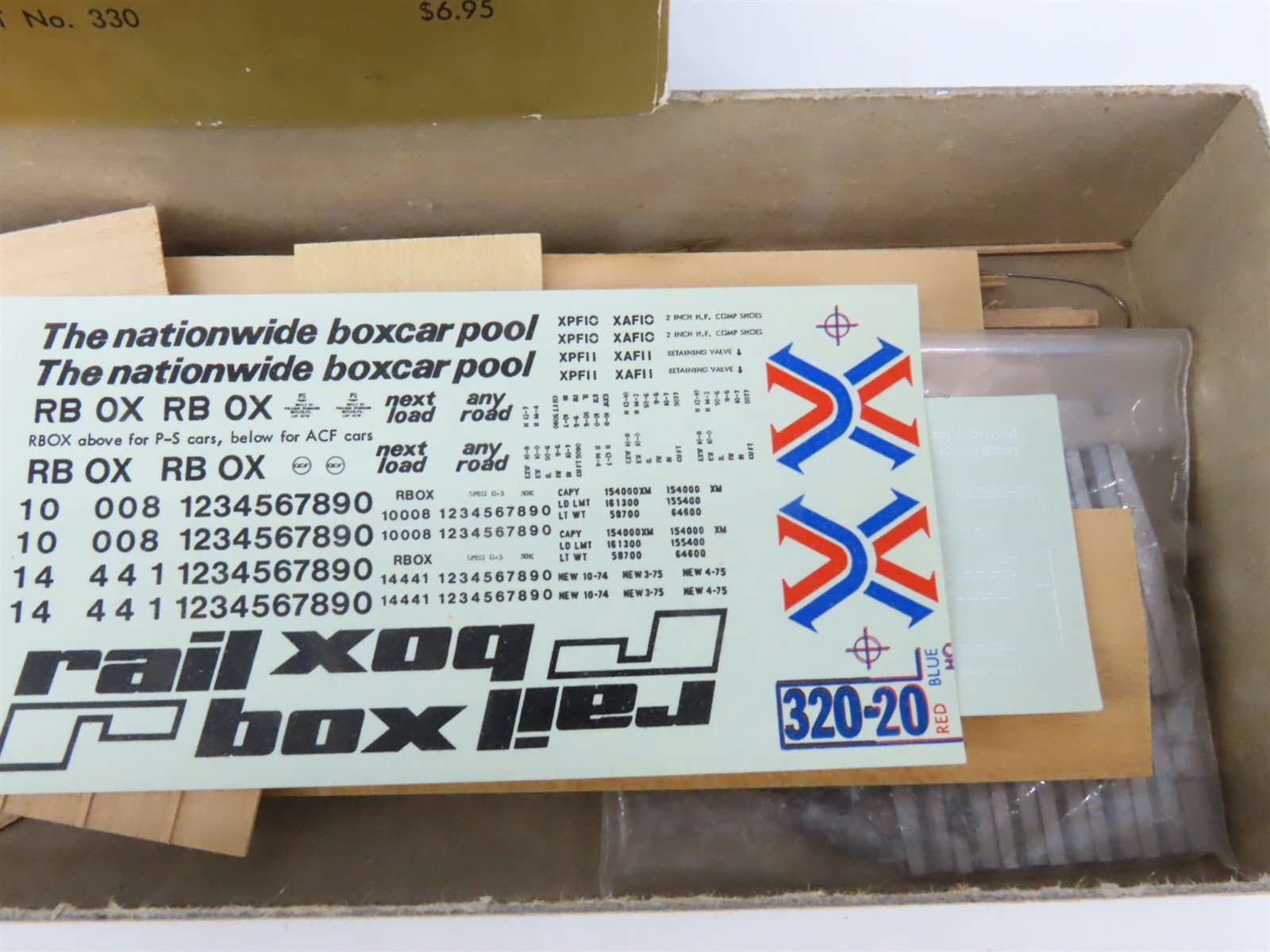 HO Scale Quality Craft Models Kit 330 RBOX Railbox Box Car