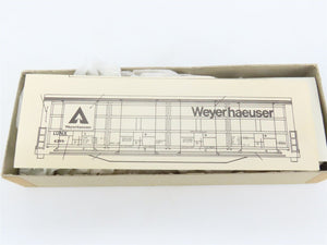 HO Scale Quality Craft Models Kit 326 LUNX Weyerhaeuser All Door Box Car