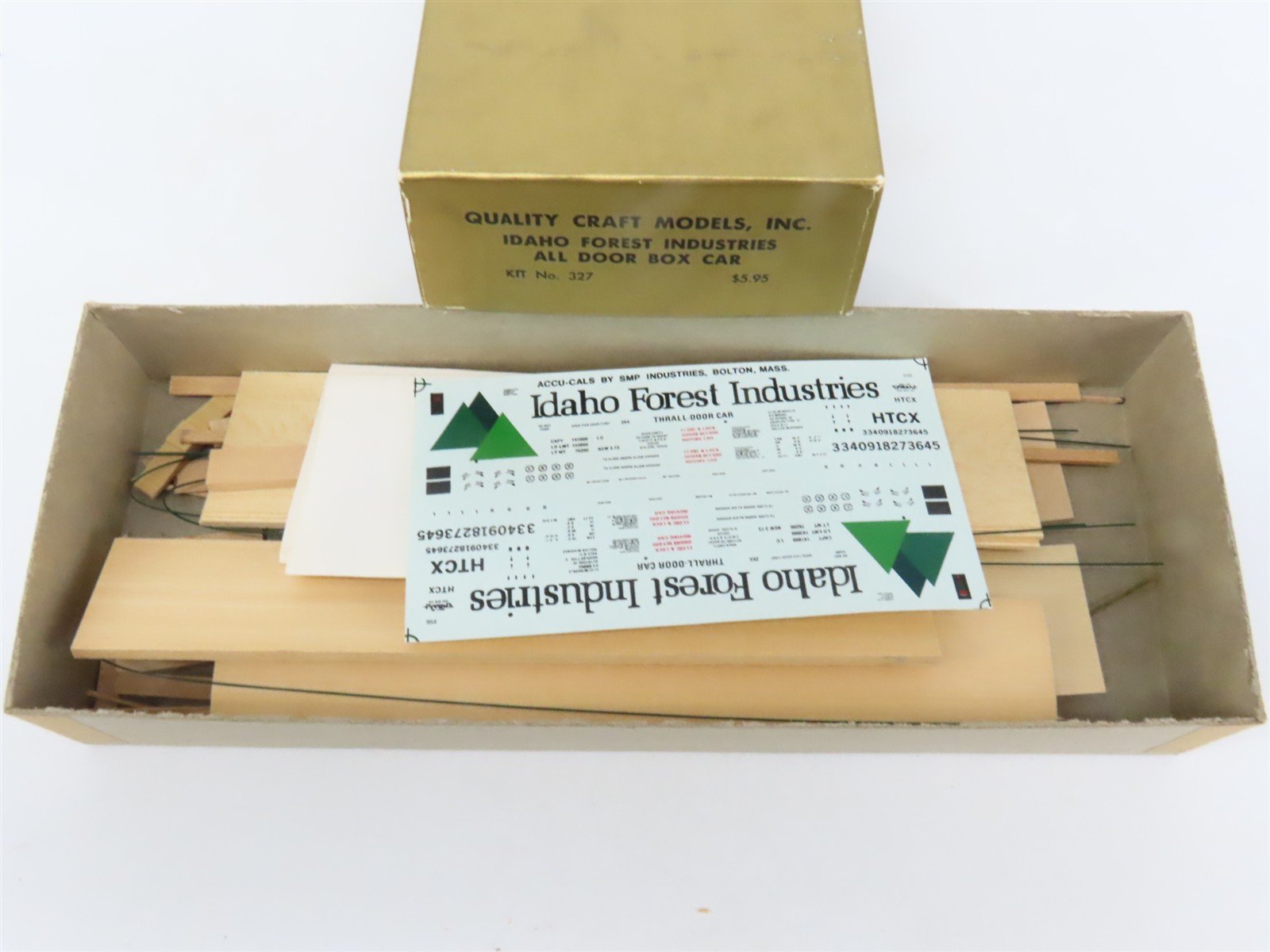 HO Quality Craft Models Kit 327 HTCX Idaho Forest Industries All Door Box Car