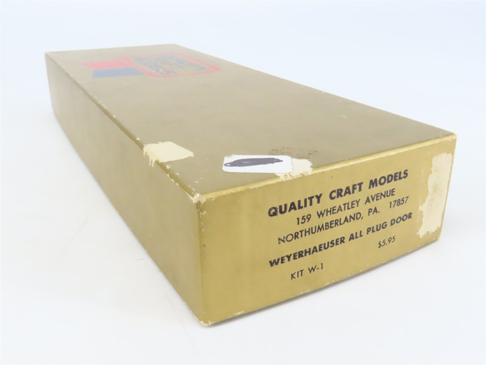 HO Scale Quality Craft Models Kit W-1 LUNX Weyerhaeuser All Plug Door Box Car