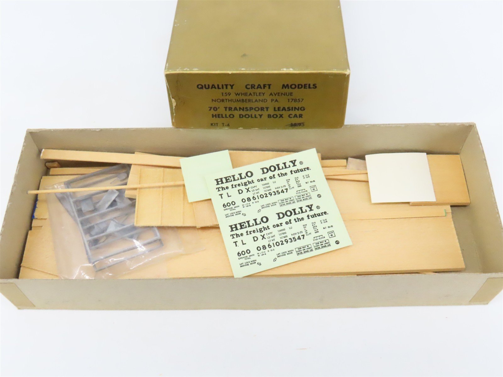 HO Scale Quality Craft Models Kit T-4 TLDX Hello Dolly 70' Box Car #600
