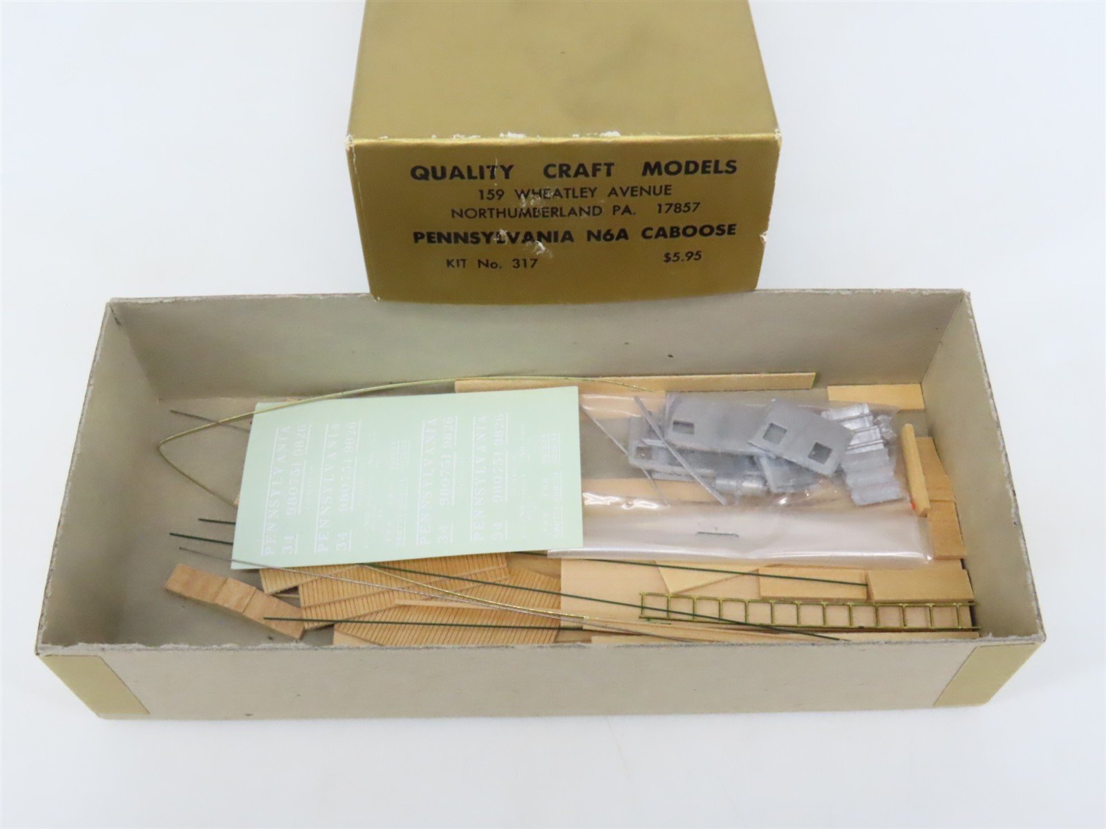HO Scale Quality Craft Models Kit 317 PRR Pennsylvania Railroad Caboose #34