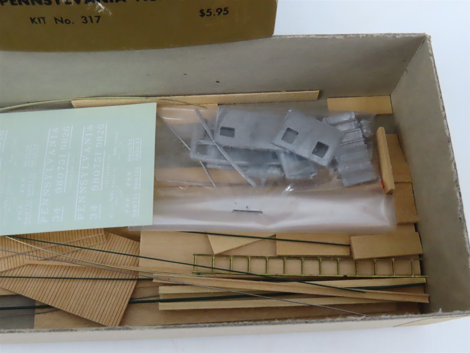 HO Scale Quality Craft Models Kit 317 PRR Pennsylvania Railroad Caboose #34