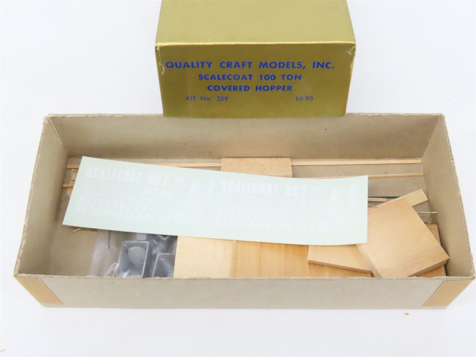 HO Scale Quality Craft Models Kit 359 SCT Scalecoat 100-Ton Covered Hopper
