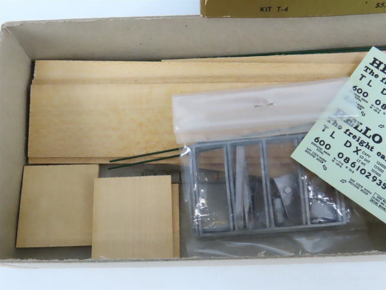 HO Scale Quality Craft Models Kit T-4 TLDX Hello Dolly 70' Box Car #60008