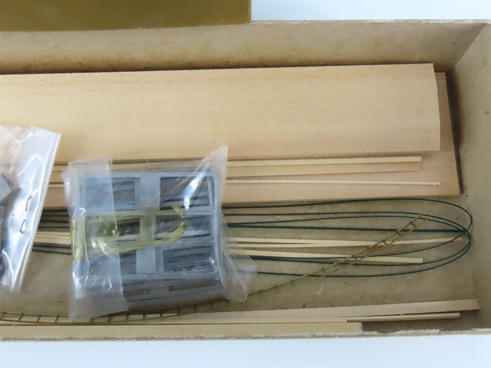HO Scale Quality Craft Models Kit 344 LUNX Celotex All Door Box Car