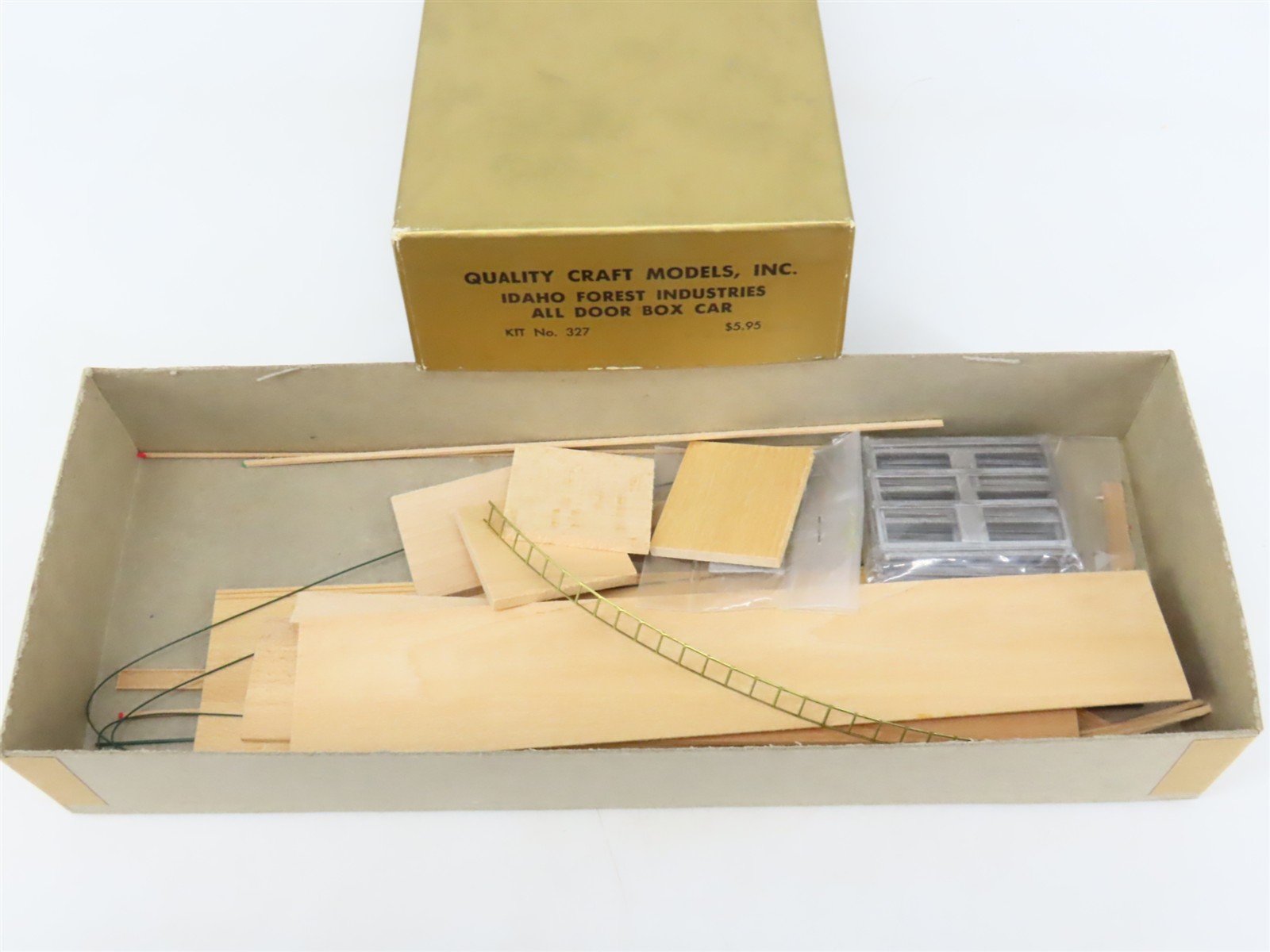 HO Quality Craft Models Kit 327 HTCX Idaho Forest Industries All Door Box Car