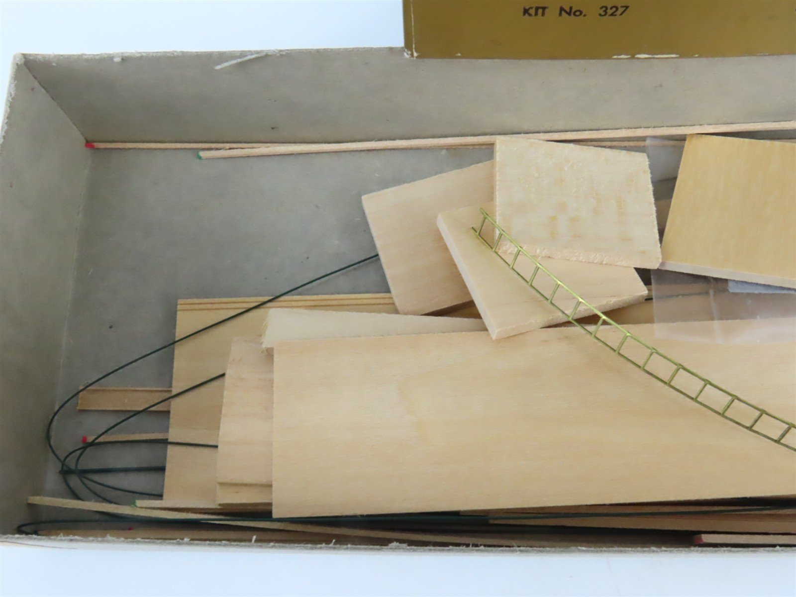 HO Quality Craft Models Kit 327 HTCX Idaho Forest Industries All Door Box Car
